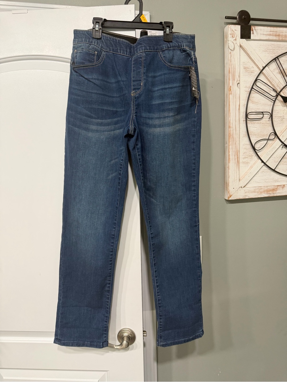 Croft & Barrow Relaxed Mid Rise Jeans Sz 12